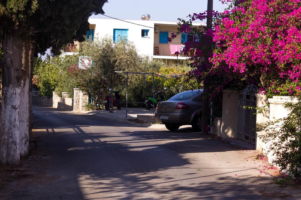 Studios By Climbing House Panormos  Exterior foto