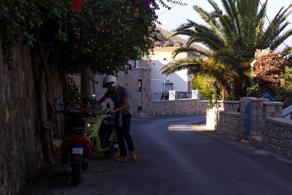 Studios By Climbing House Panormos  Exterior foto